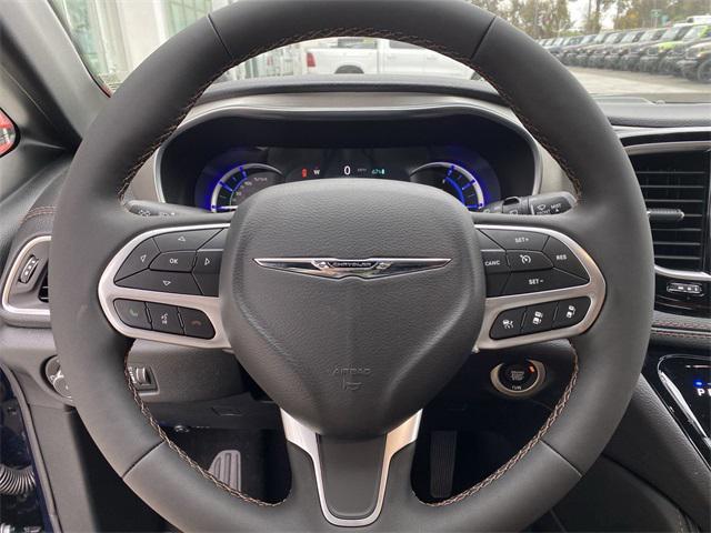 new 2025 Chrysler Pacifica car, priced at $62,275