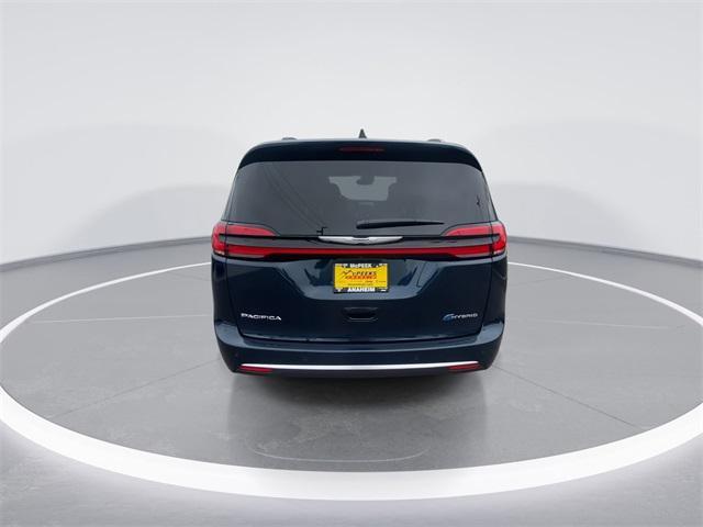 new 2025 Chrysler Pacifica car, priced at $62,275