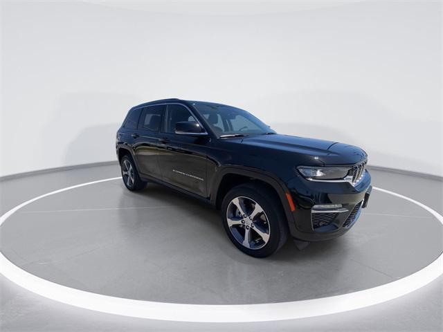 used 2022 Jeep Grand Cherokee car, priced at $32,377