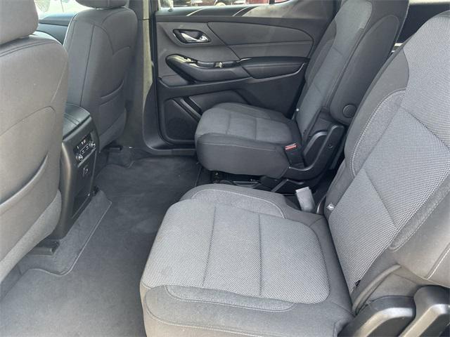 used 2023 Chevrolet Traverse car, priced at $32,990