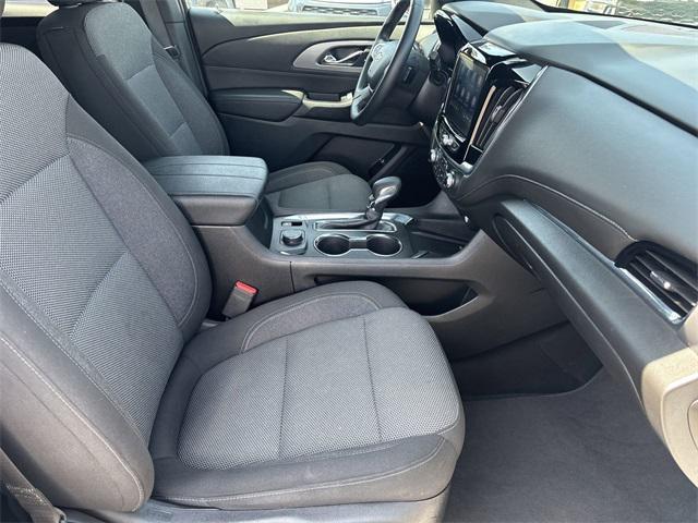 used 2023 Chevrolet Traverse car, priced at $32,990