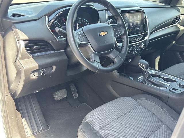 used 2023 Chevrolet Traverse car, priced at $32,990