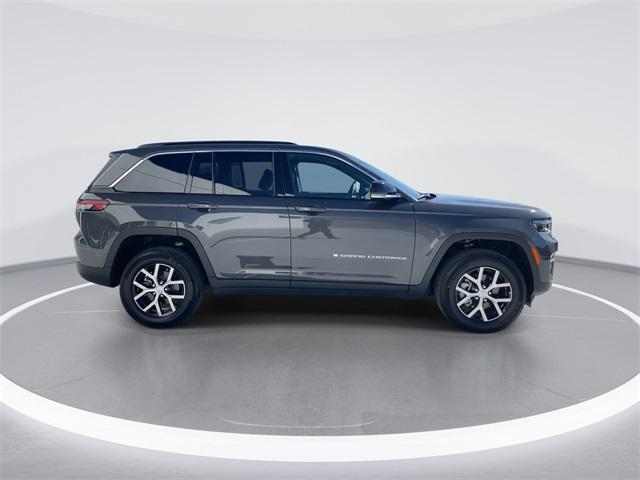 new 2024 Jeep Grand Cherokee car, priced at $51,305