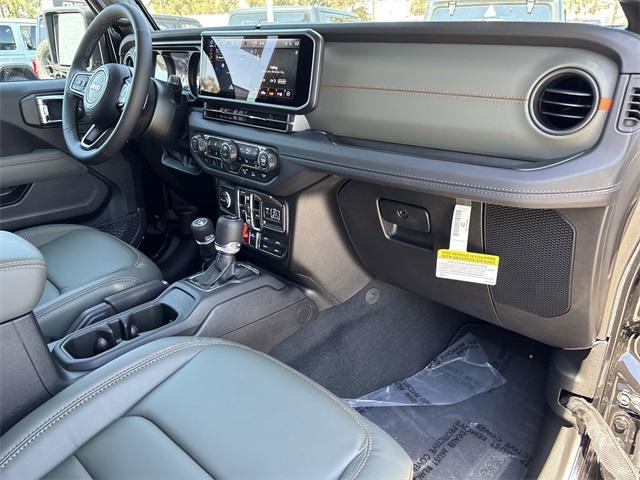 new 2025 Jeep Gladiator car, priced at $58,190