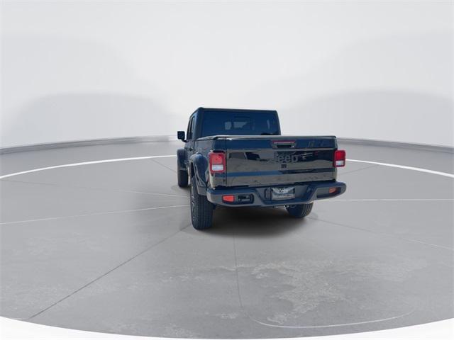 new 2024 Jeep Gladiator car, priced at $50,870