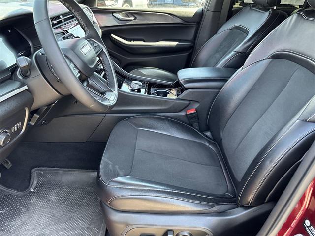 used 2023 Jeep Grand Cherokee car, priced at $33,500