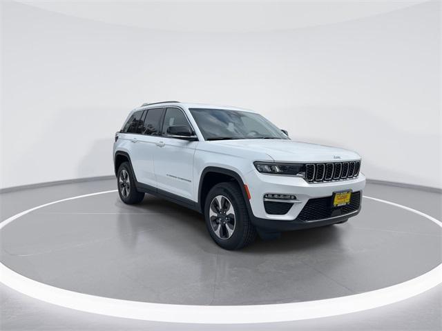 new 2024 Jeep Grand Cherokee car, priced at $54,385