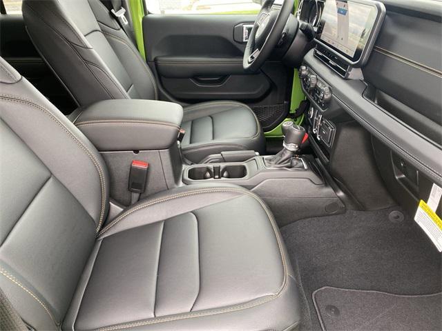 new 2025 Jeep Gladiator car, priced at $48,920