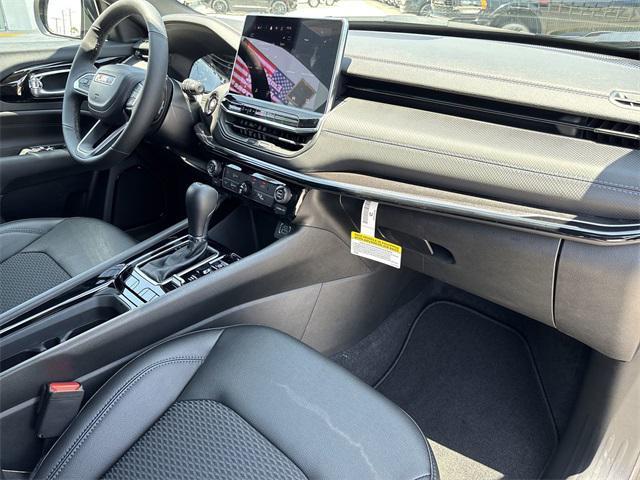 new 2025 Jeep Compass car, priced at $29,255
