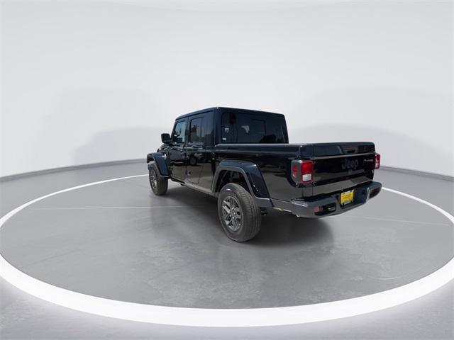 new 2025 Jeep Gladiator car, priced at $46,925