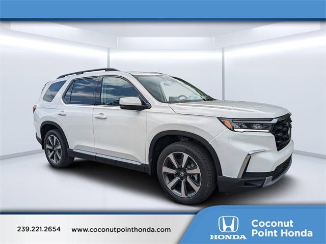 new 2025 Honda Pilot car, priced at $46,950