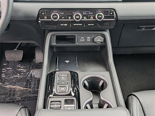 new 2025 Honda Pilot car, priced at $46,950