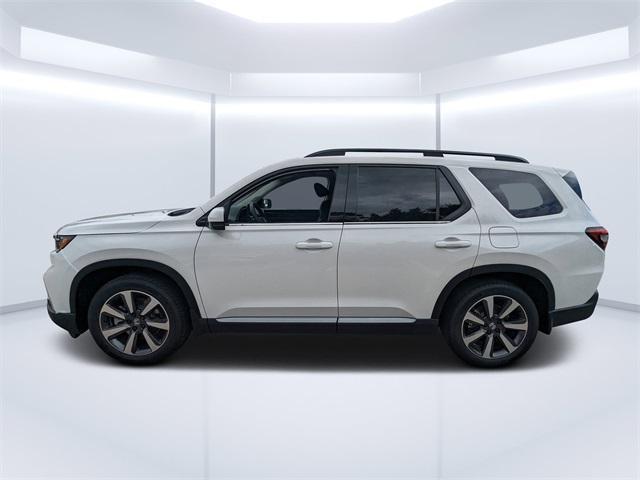 new 2025 Honda Pilot car, priced at $46,950