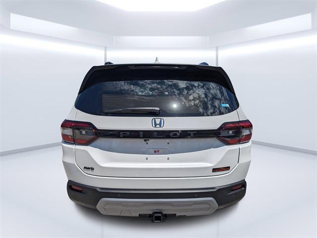 new 2025 Honda Pilot car, priced at $49,305