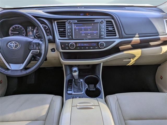 used 2015 Toyota Highlander car, priced at $16,607