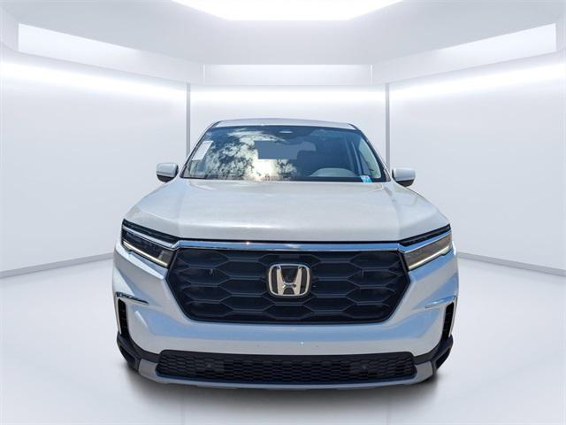 new 2025 Honda Pilot car, priced at $48,694