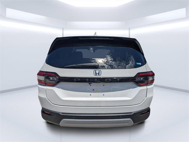 new 2025 Honda Pilot car, priced at $48,694