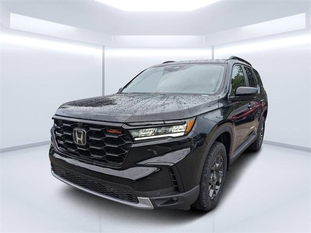 new 2025 Honda Pilot car, priced at $48,895