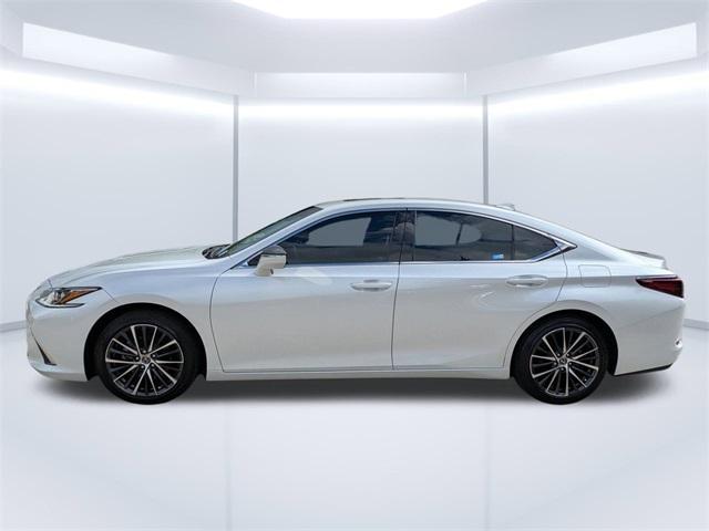 used 2022 Lexus ES 350 car, priced at $33,909