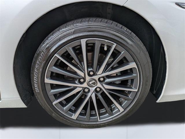 used 2022 Lexus ES 350 car, priced at $33,909