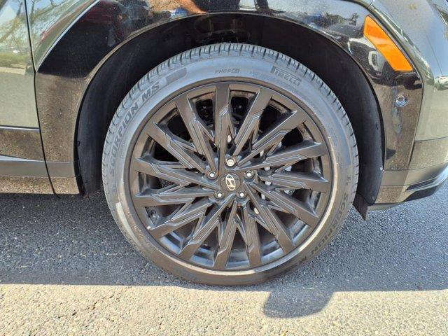 used 2025 Hyundai Santa Fe car, priced at $38,791