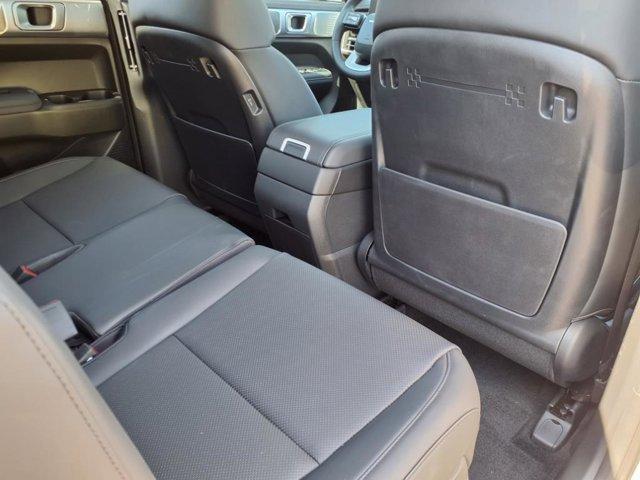 new 2025 Hyundai Santa Fe car, priced at $40,378