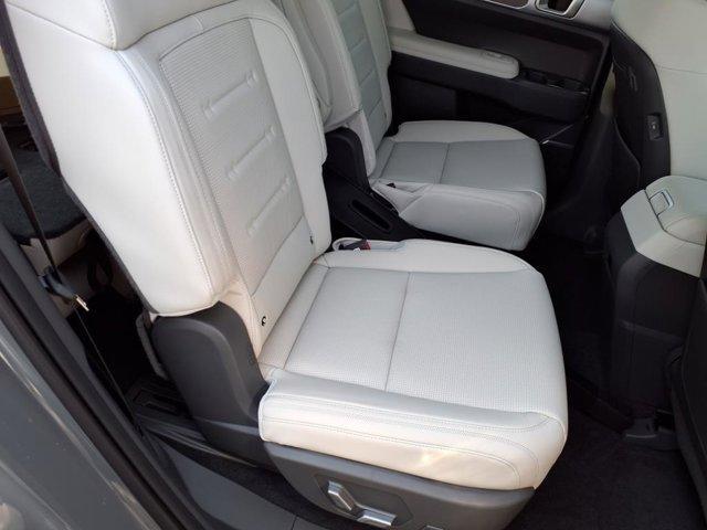 new 2025 Hyundai SANTA FE HEV car, priced at $47,117