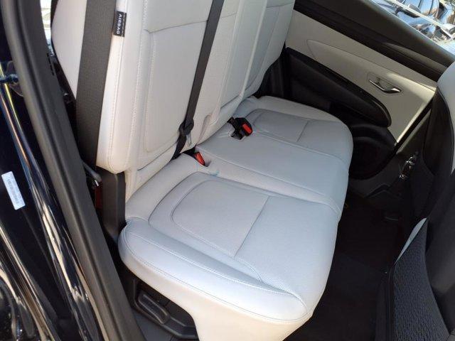 new 2025 Hyundai TUCSON Hybrid car, priced at $37,105