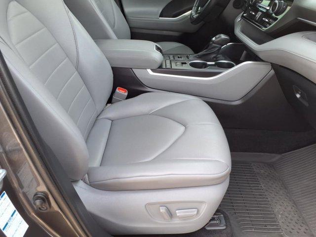used 2021 Toyota Highlander car, priced at $27,478