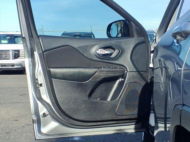 used 2014 Jeep Cherokee car, priced at $8,792