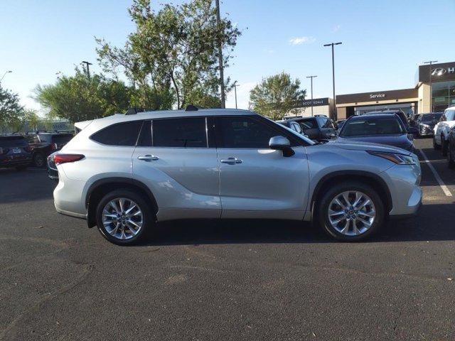 used 2021 Toyota Highlander car, priced at $35,481