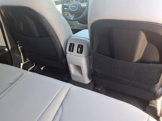 new 2025 Hyundai TUCSON Hybrid car, priced at $43,570
