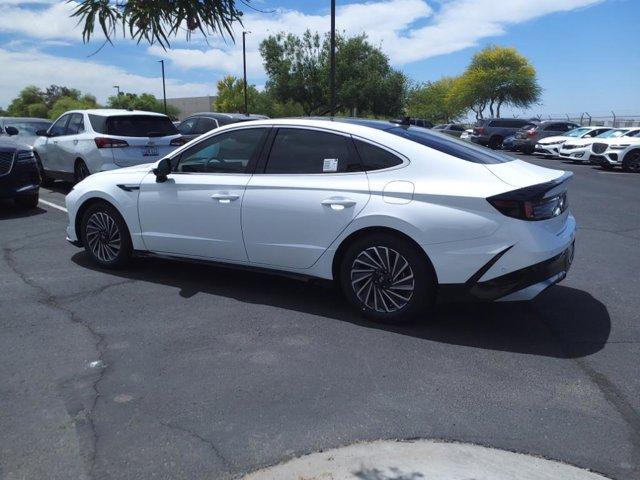 new 2024 Hyundai Sonata Hybrid car