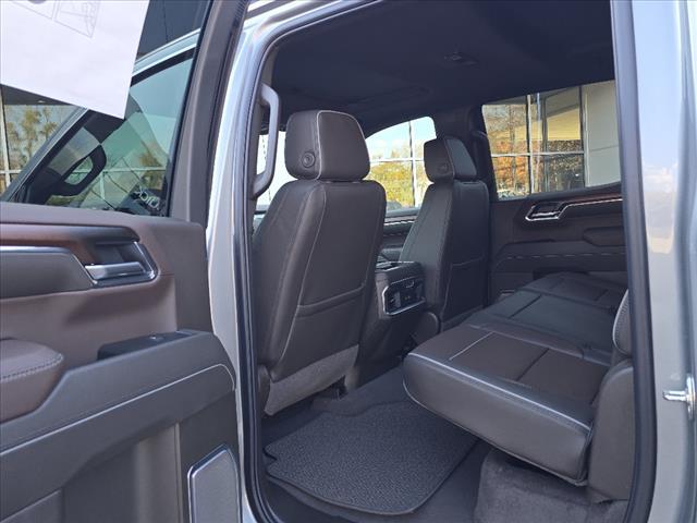 new 2025 GMC Sierra 1500 car, priced at $69,005