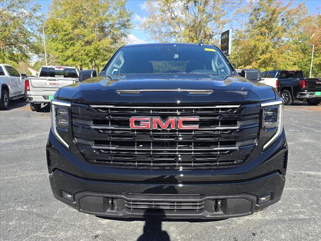 new 2025 GMC Sierra 1500 car, priced at $55,640