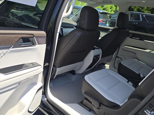new 2025 GMC Acadia car