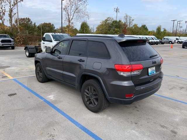 used 2017 Jeep Grand Cherokee car, priced at $19,152