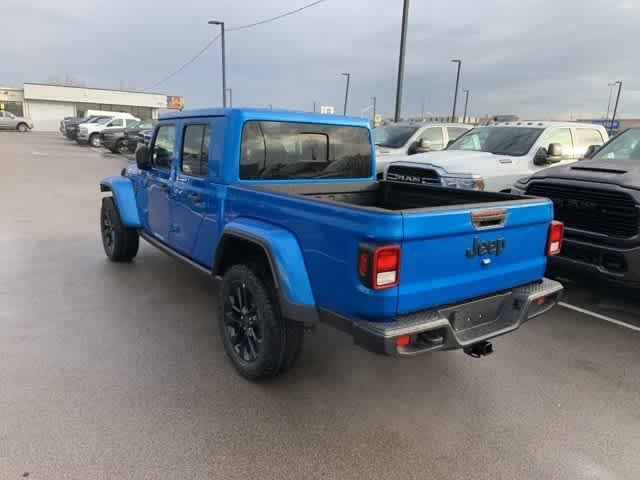 new 2025 Jeep Gladiator car, priced at $39,735