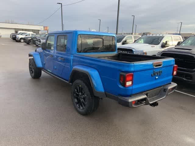 new 2025 Jeep Gladiator car, priced at $39,735