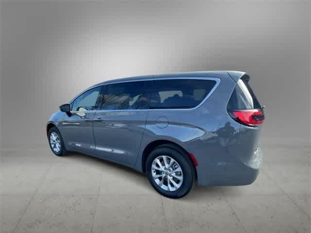 new 2025 Chrysler Pacifica car, priced at $48,915