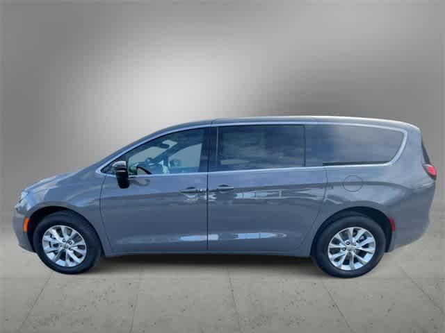 new 2025 Chrysler Pacifica car, priced at $48,915