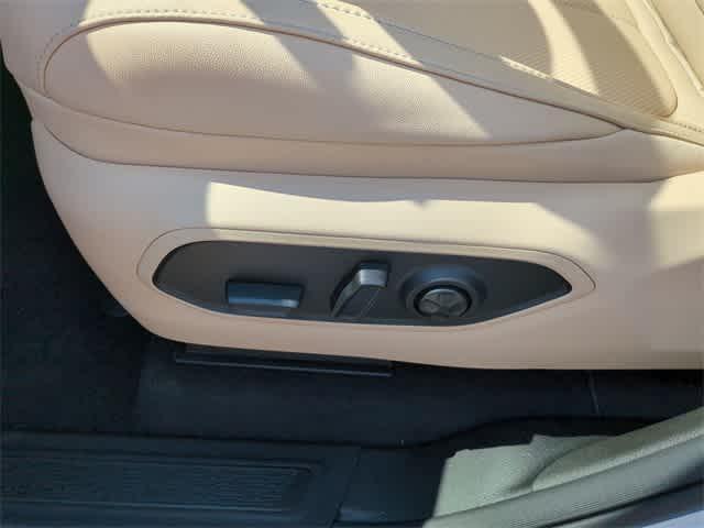 new 2025 Jeep Grand Cherokee car, priced at $41,490
