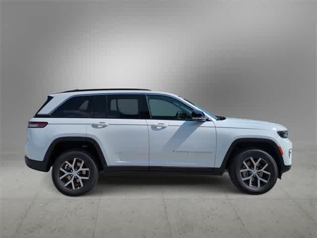 new 2025 Jeep Grand Cherokee car, priced at $41,490