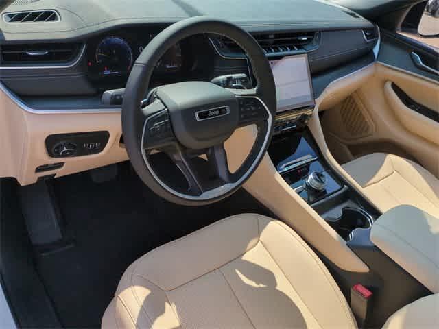 new 2025 Jeep Grand Cherokee car, priced at $41,490