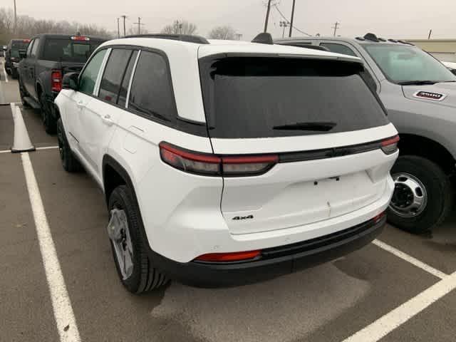 new 2025 Jeep Grand Cherokee car, priced at $42,775