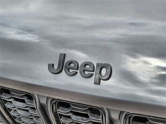 used 2023 Jeep Grand Cherokee car, priced at $30,965