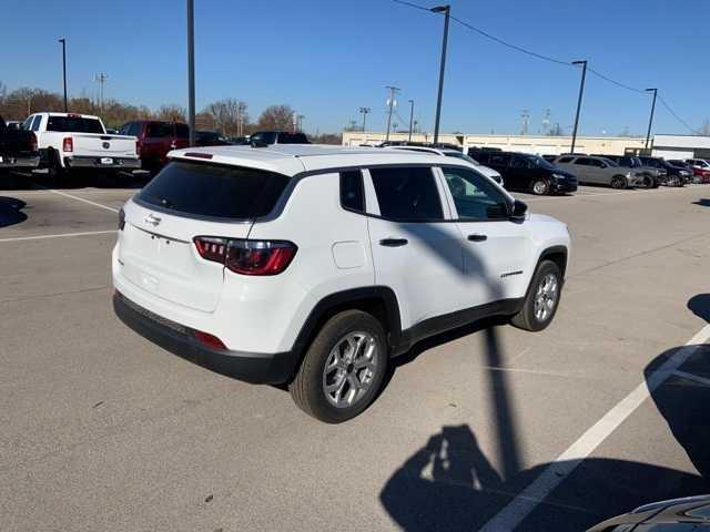 new 2025 Jeep Compass car, priced at $22,995