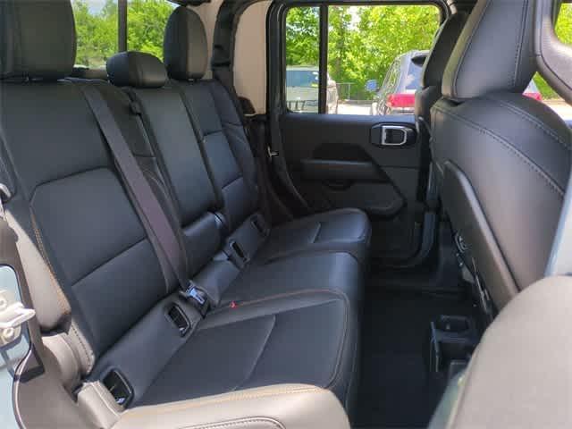 new 2025 Jeep Gladiator car, priced at $48,044