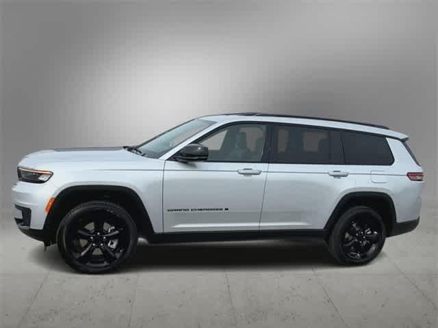 new 2024 Jeep Grand Cherokee L car, priced at $46,000