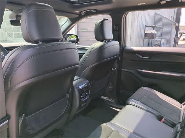 new 2025 Jeep Grand Cherokee L car, priced at $39,230